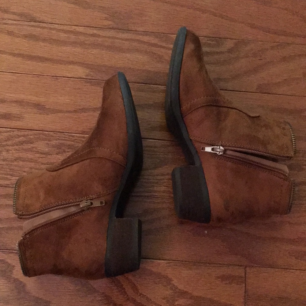 Ankle boots
